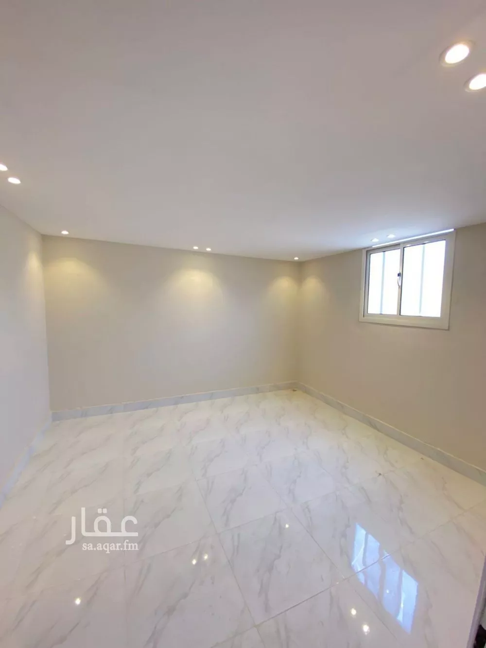 1 bedroom apartment in As Suwaidi Al Gharabi 3