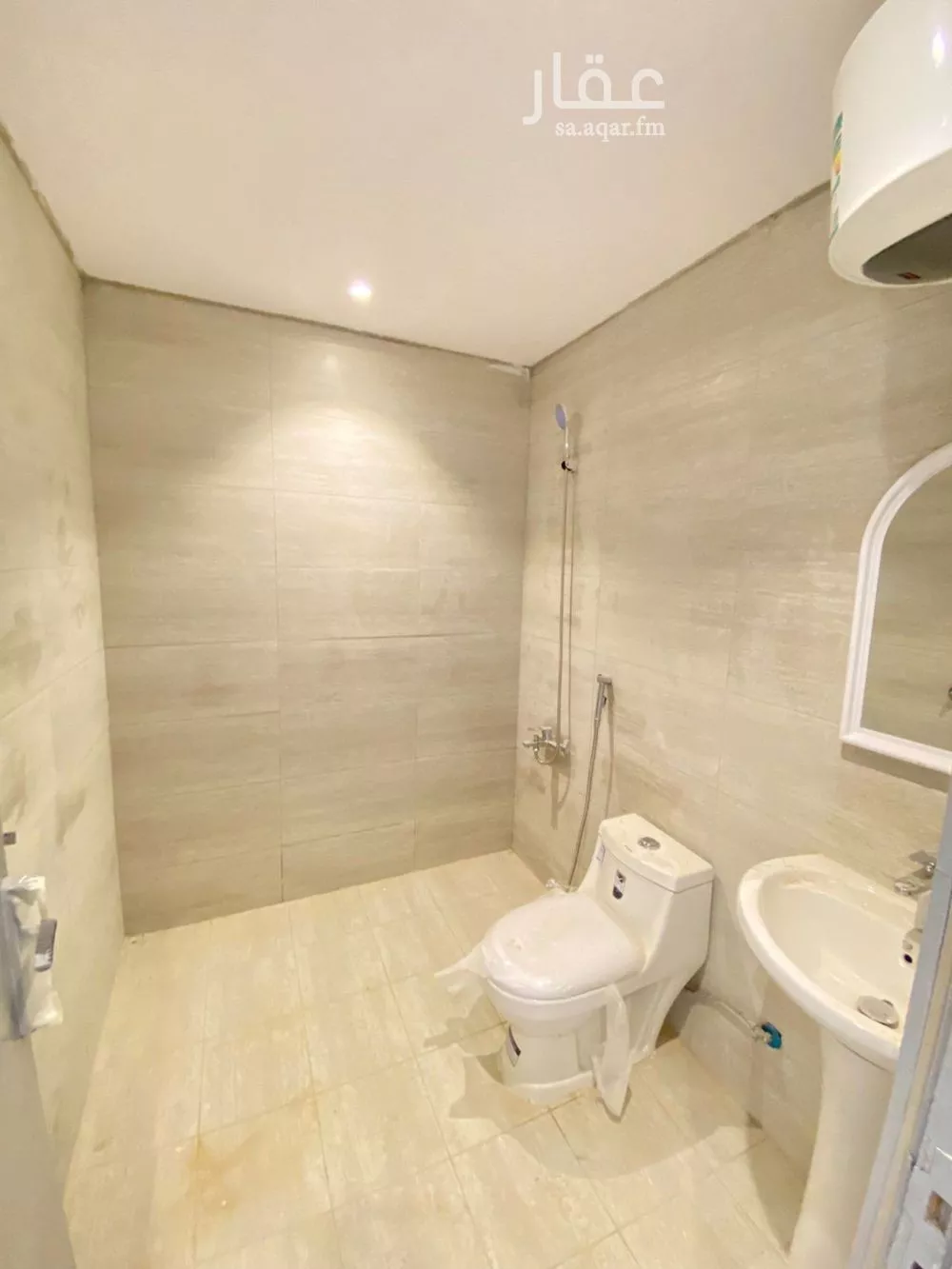 1 bedroom apartment in As Suwaidi Al Gharabi 4