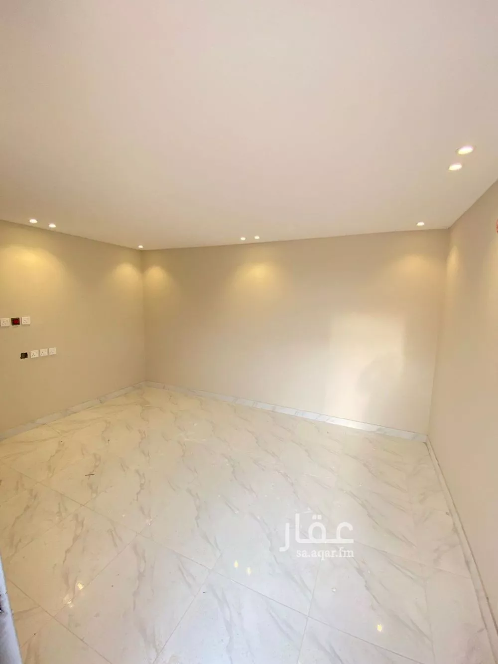 1 bedroom apartment in As Suwaidi Al Gharabi 5