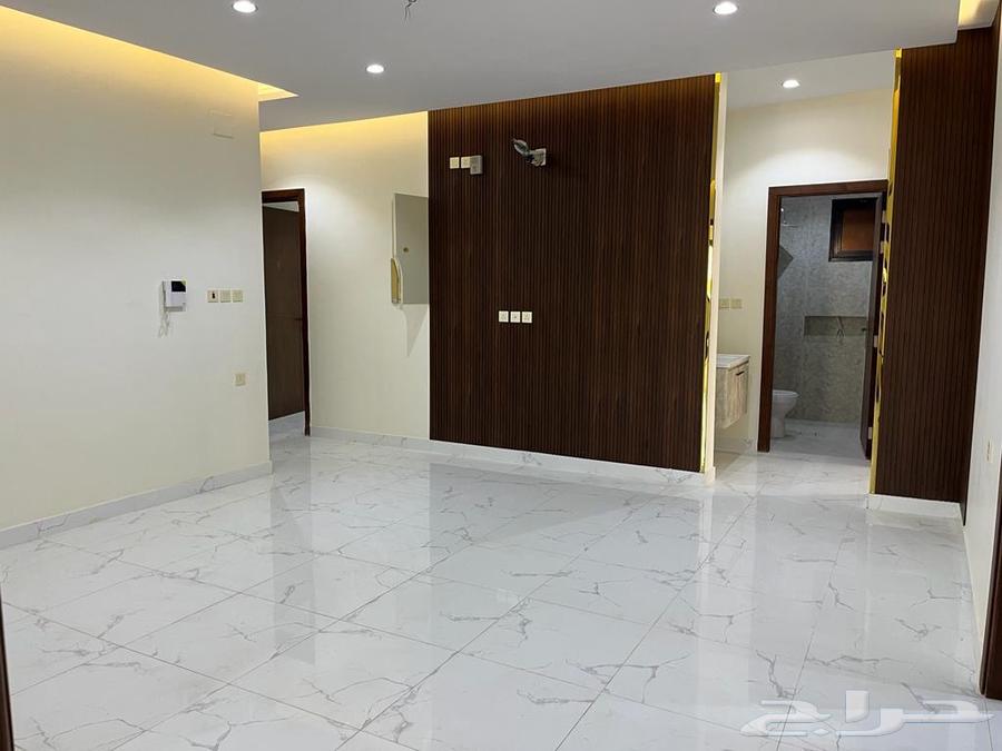 شقة 5 غرف في مشرفة 10