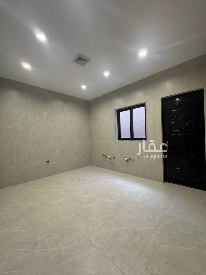 فيلا 6 غرف في طيبة 2