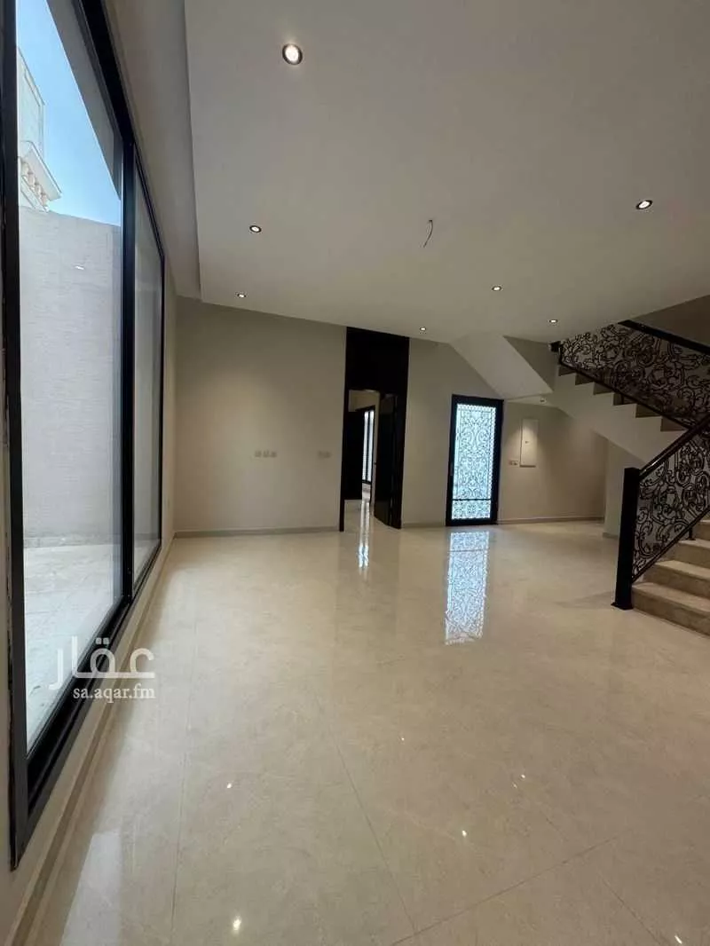 فيلا 6 غرف في طيبة 4