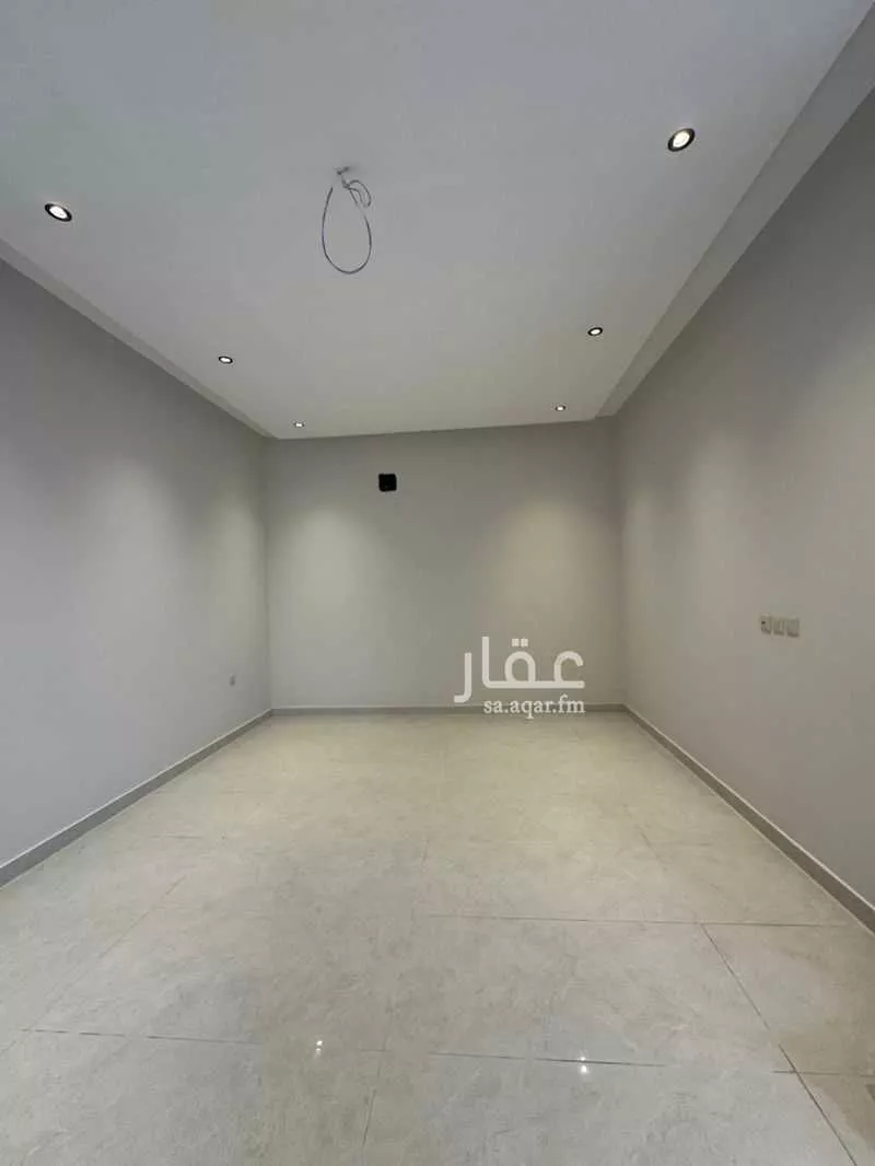 فيلا 6 غرف في طيبة 6