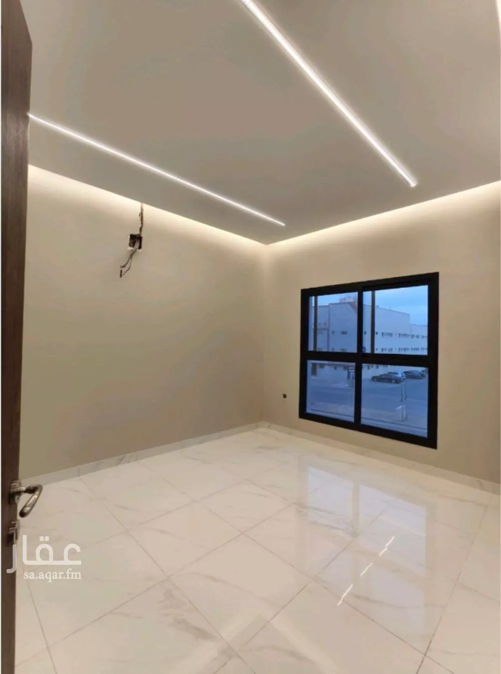 شقة 1 غرف في الملقا 12
