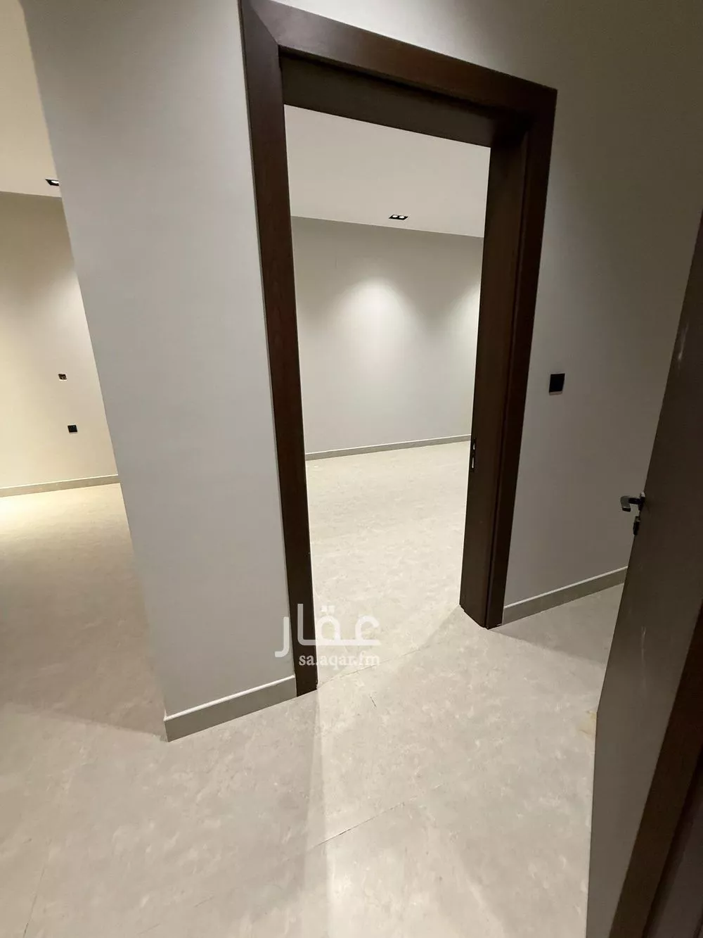 فيلا 4 غرف في الرمال 5