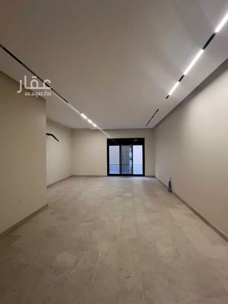 فيلا 5 غرف في النعيم 4