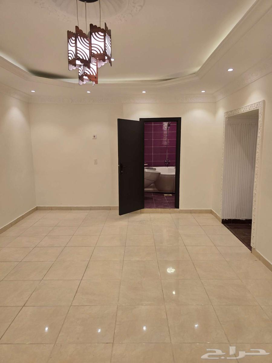 فيلا 17 غرف في الناصرية 11