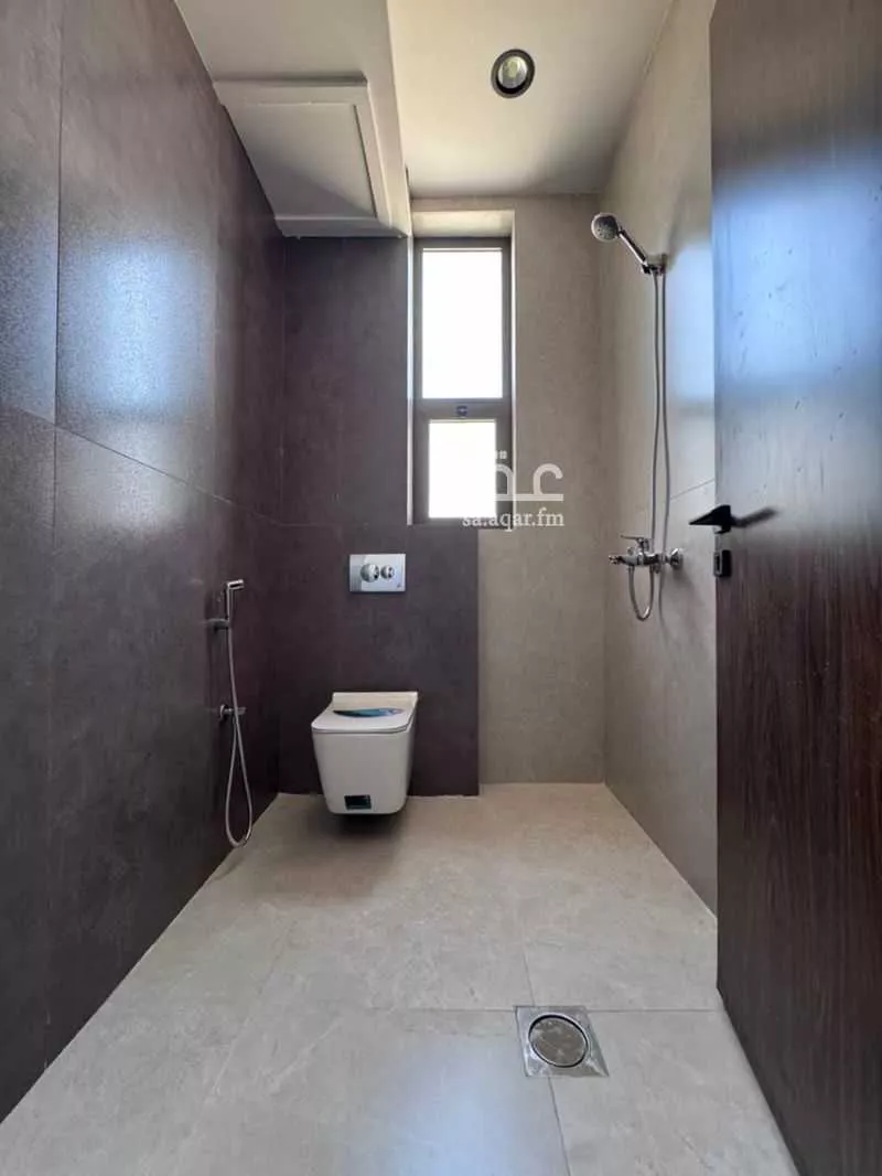 فيلا 7 غرف في بحرة 13