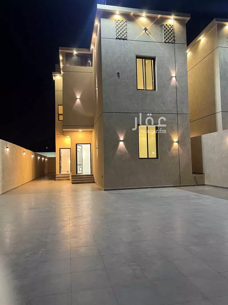 فيلا 7 غرف في بحرة 15