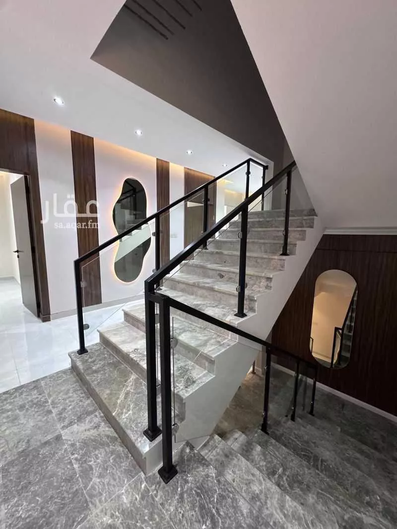 فيلا 7 غرف في بحرة 6