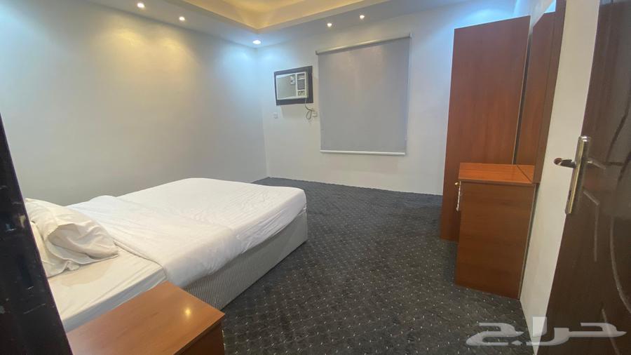 شقة 30 غرف في بطحاء قريش 7