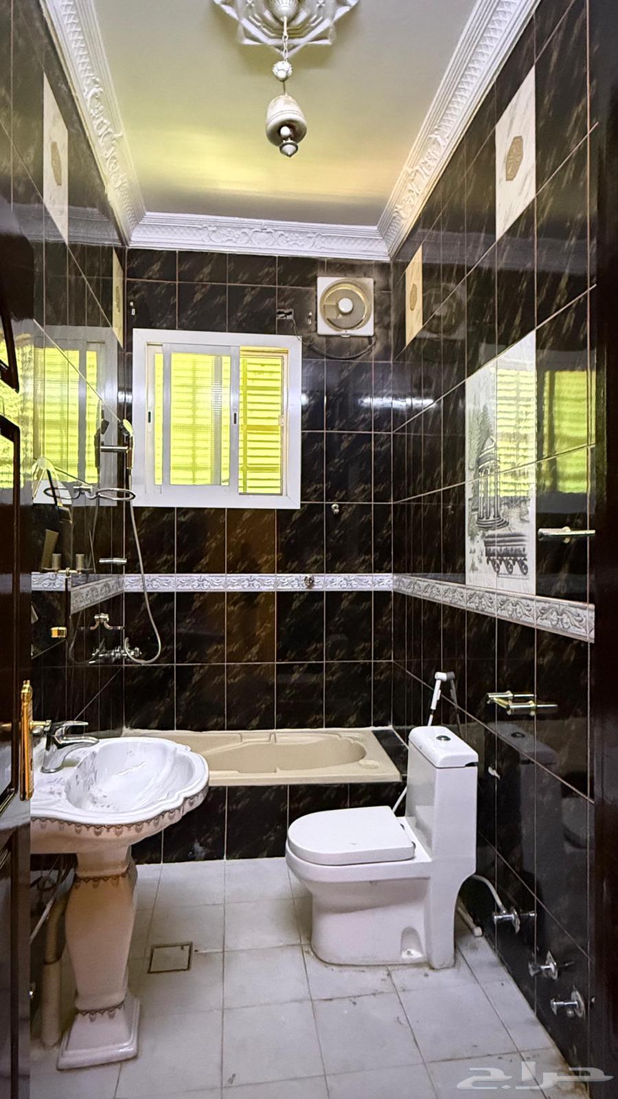 شقة 5 غرف في الشرائع 21