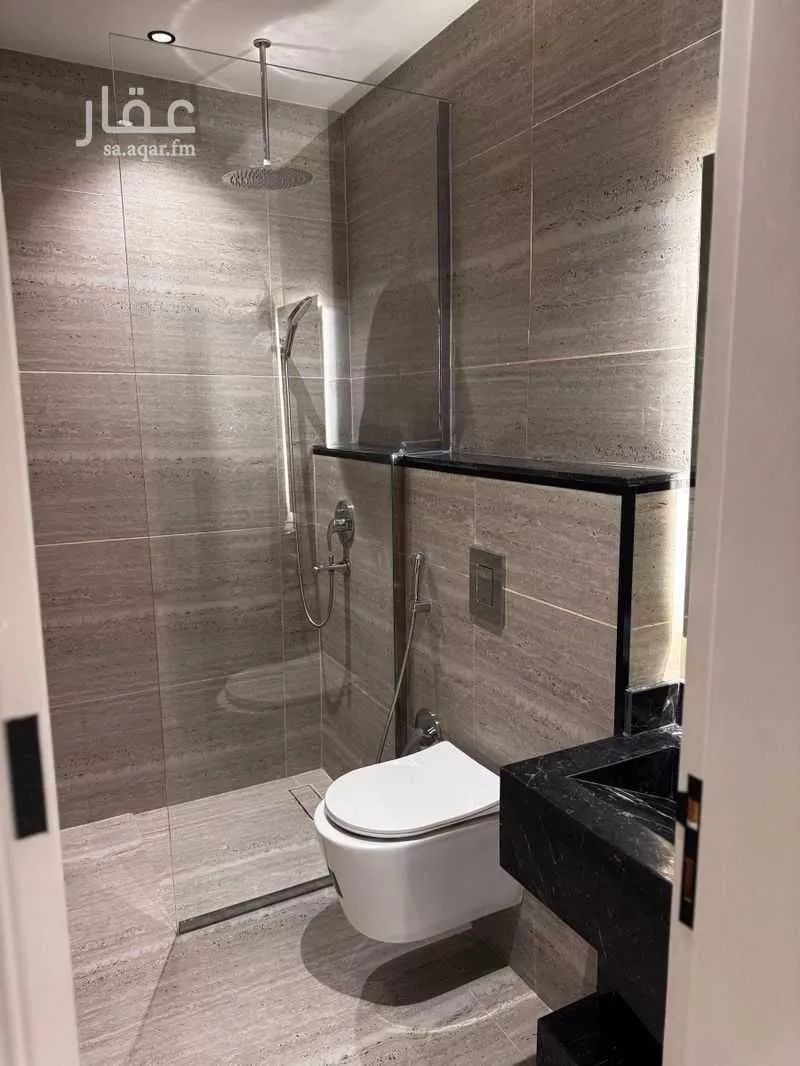 شقة 3 غرف في العليا 8