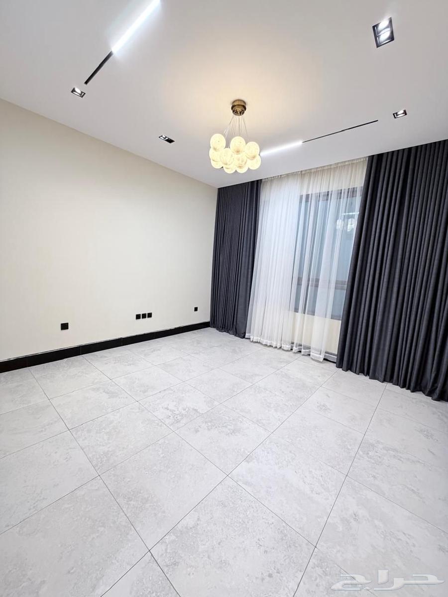 شقة 5 غرف في الشوقية 22