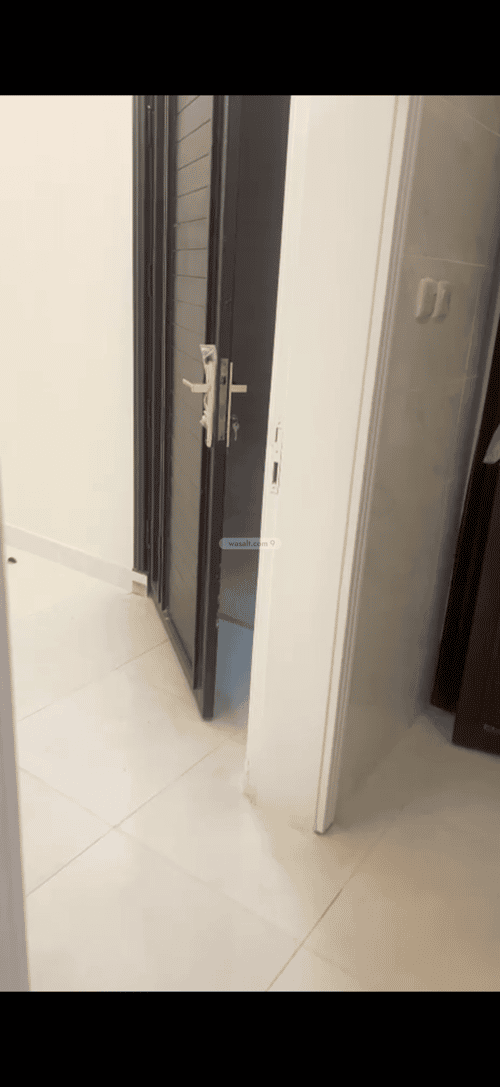 شقة 4 غرف في الشرائع 12