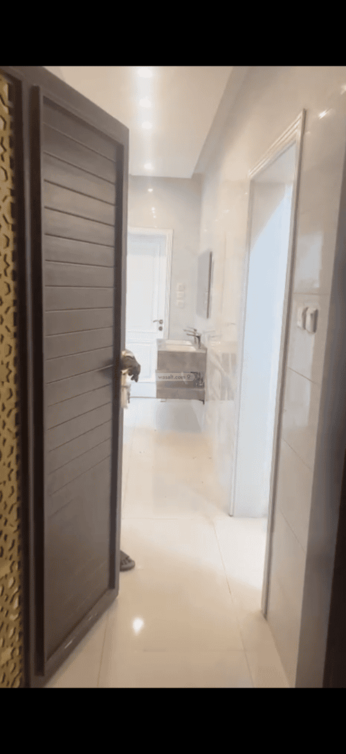 شقة 4 غرف في الشرائع 8