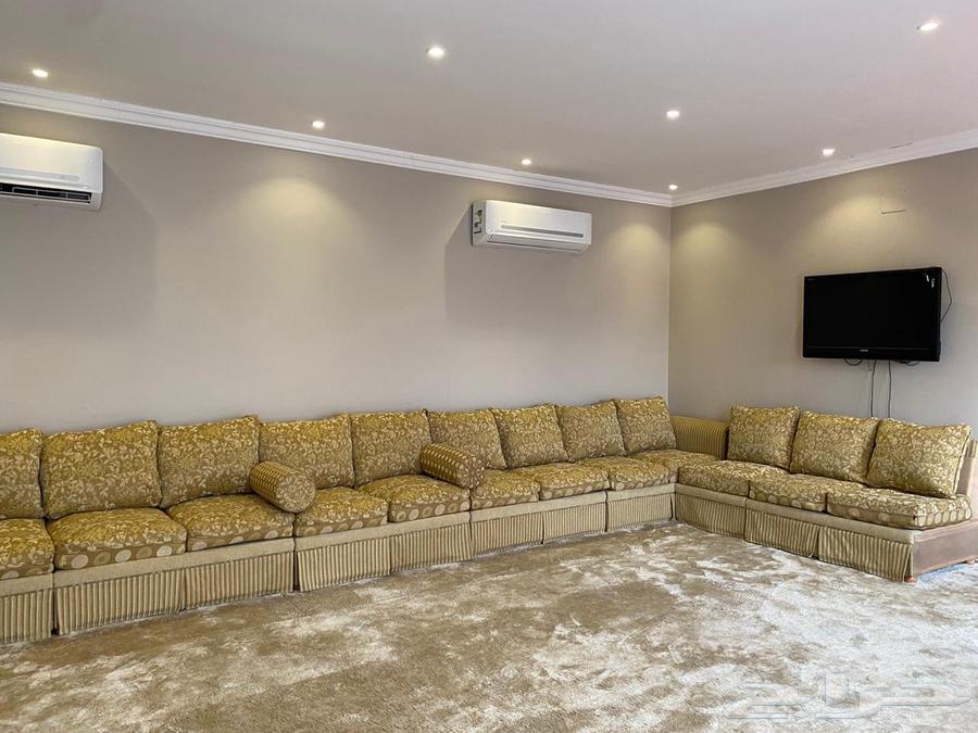 4 bedroom villa in Al Awali 12