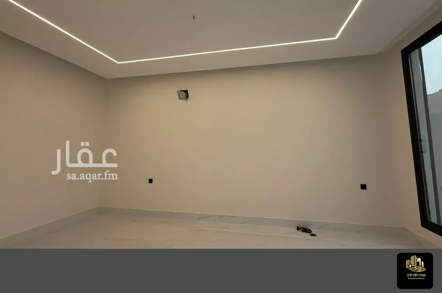 فيلا 6 غرف في الشراع 3