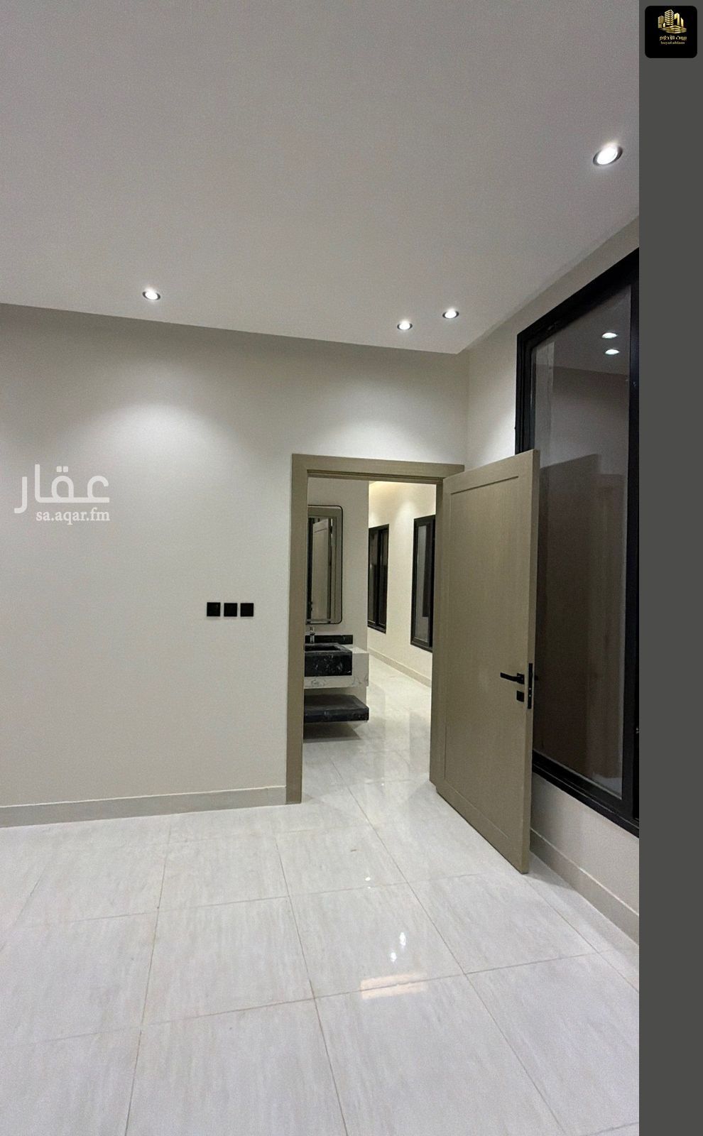 6 bedroom villa in Al Amwaj, Eastern Province 7