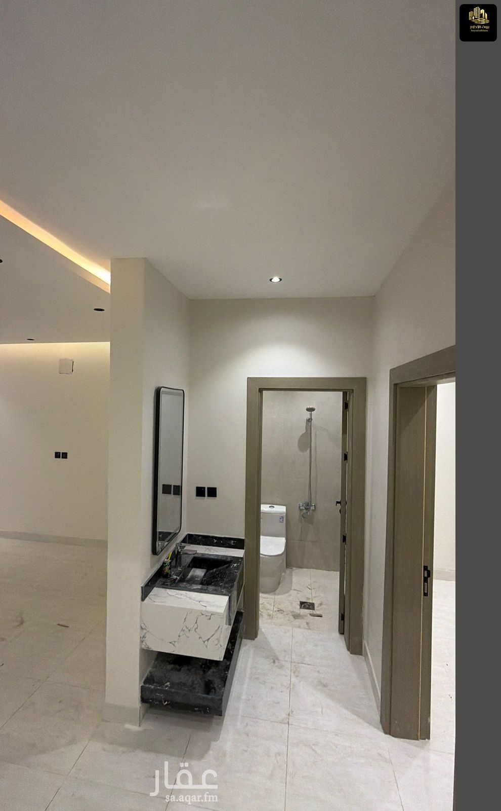 6 bedroom villa in Al Amwaj, Eastern Province 9