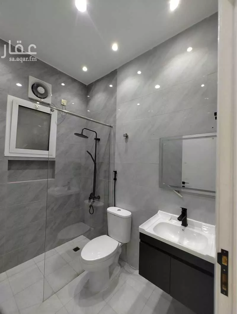 5 bedroom apartment in Um Hableen 2