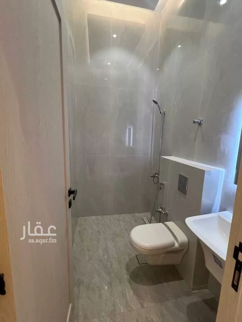 3 bedroom apartment in Al Mahdiyyah 4