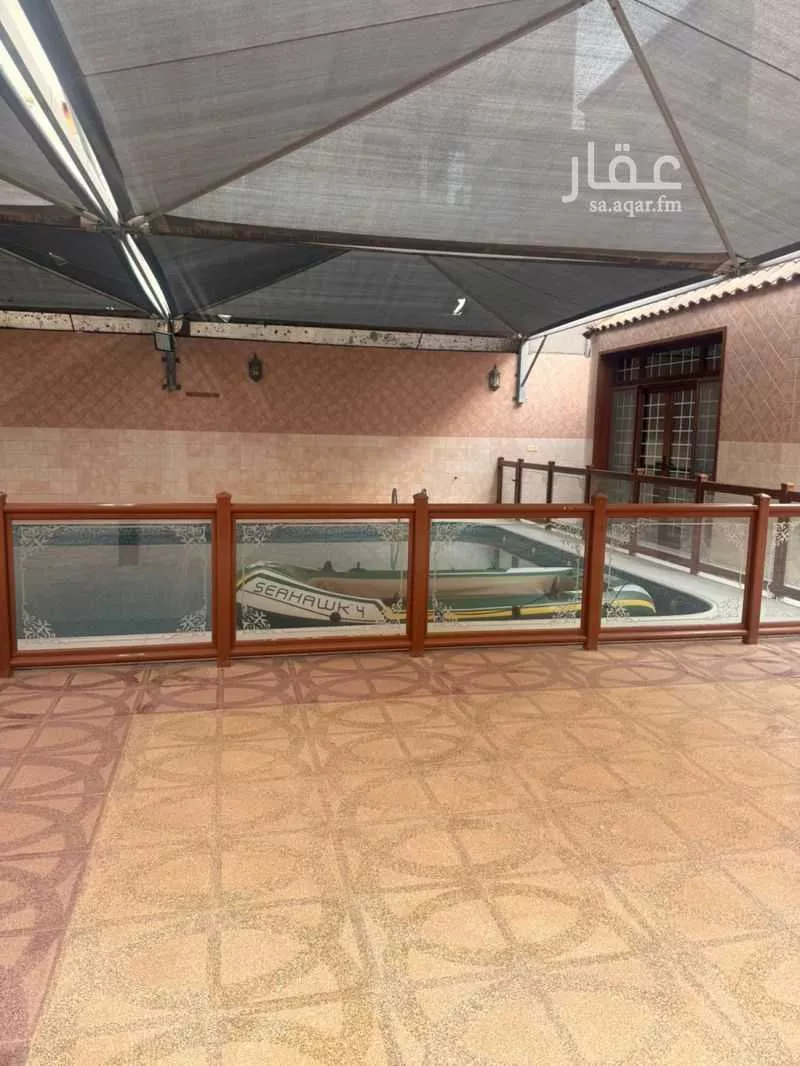 فيلا 9 غرف في طيبة 16