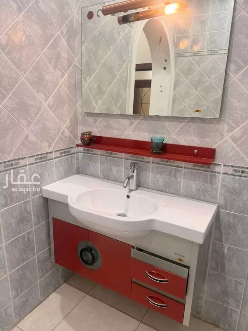 فيلا 9 غرف في طيبة 19