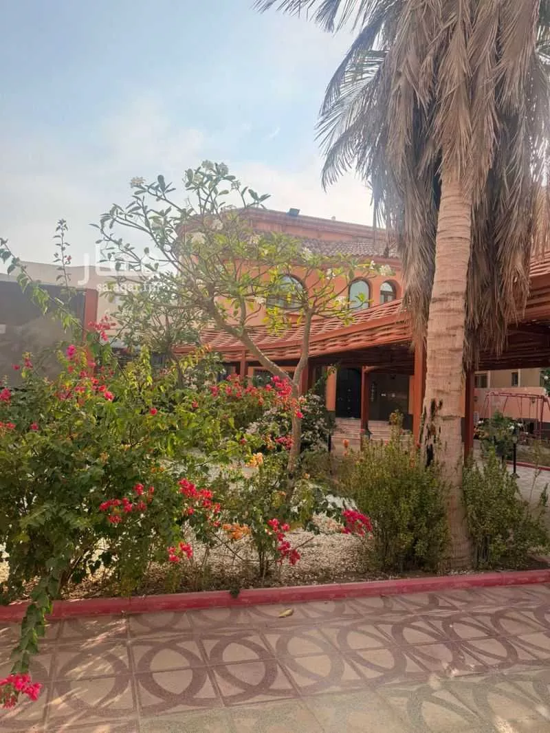 فيلا 9 غرف في طيبة 21