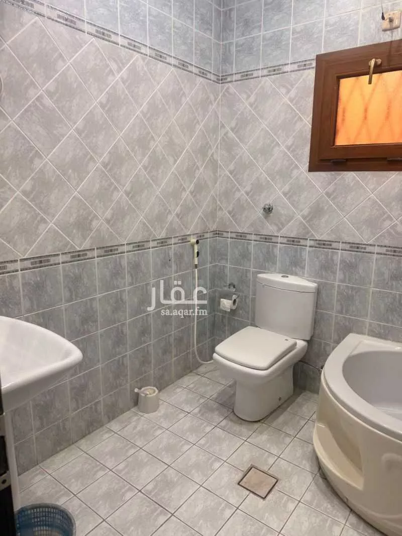 فيلا 9 غرف في طيبة 23