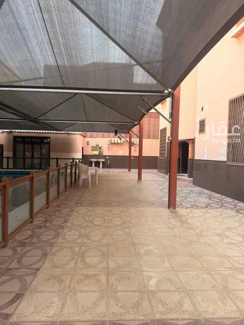 فيلا 9 غرف في طيبة 24