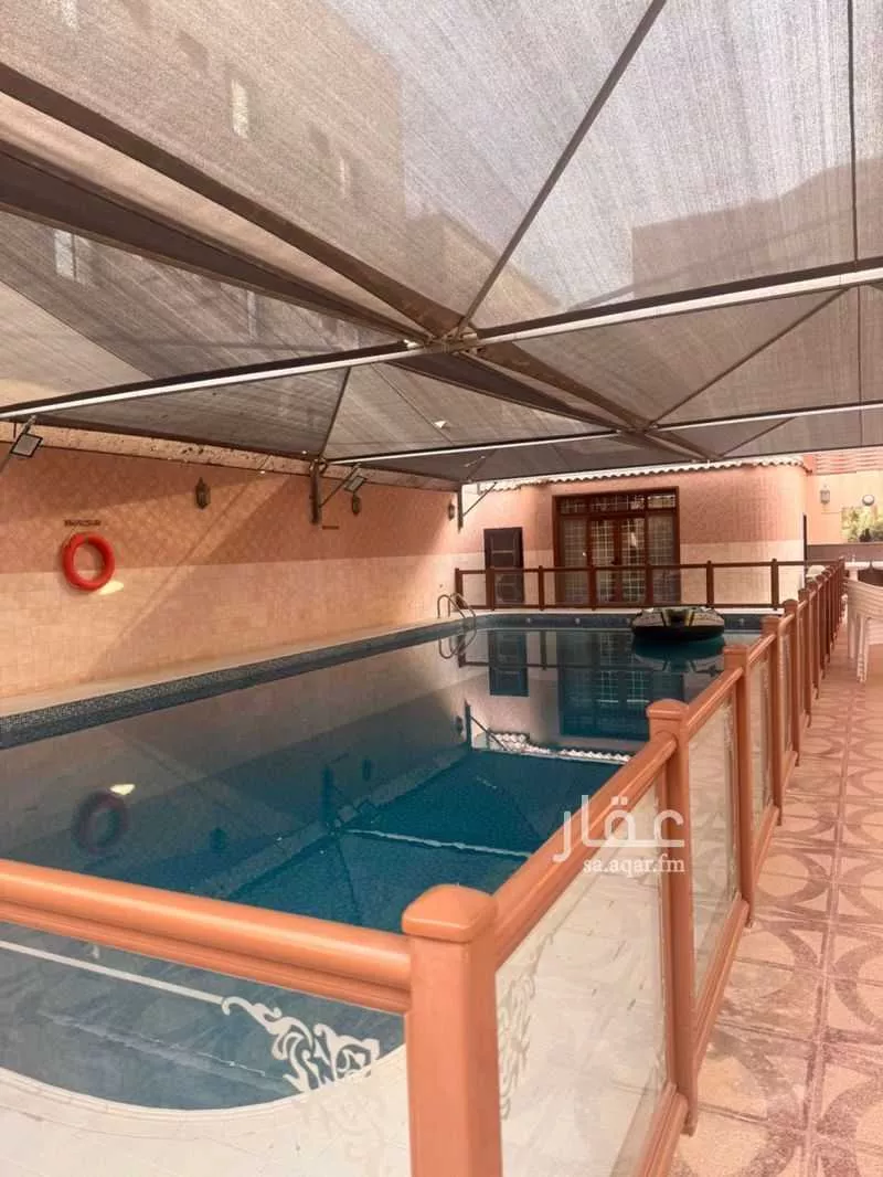 فيلا 9 غرف في طيبة 27