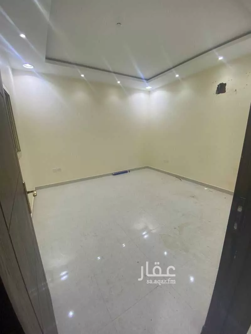 مكتب 900 م² في ظهرة لبن 3