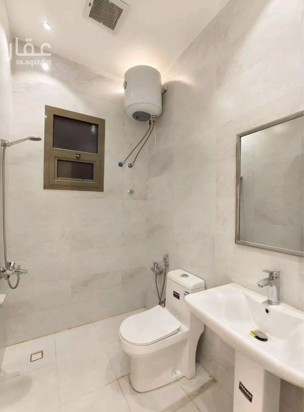 1 bedroom apartment in Al Aridh 8