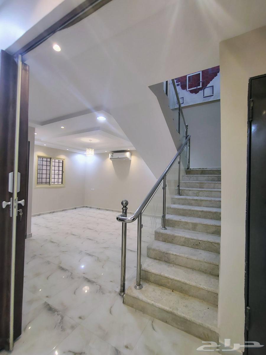 شقة  في المهدية 7