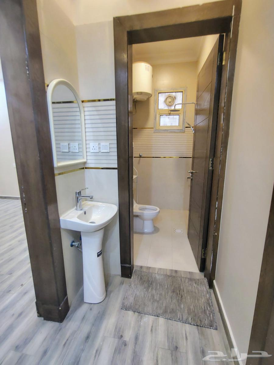 شقة  في المهدية 10