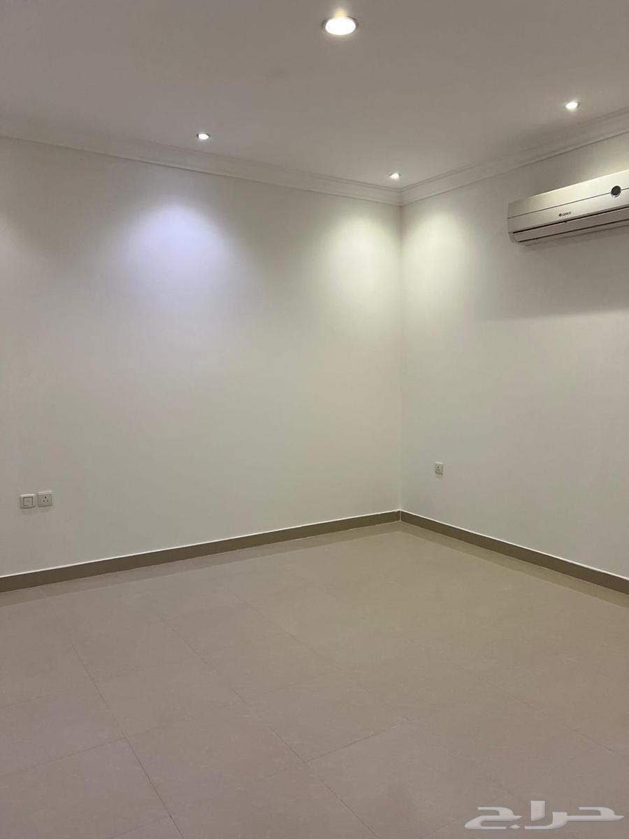 شقة 4 غرف في الياسمين 4