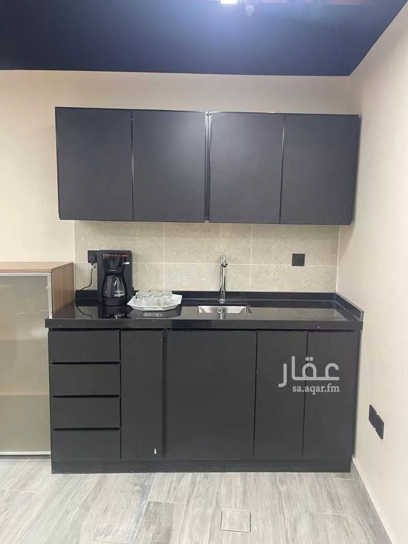 مكتب 200 م² في الشرفية 2