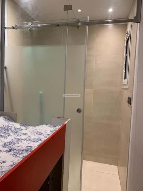 شقة 7 غرف في الملقا 14