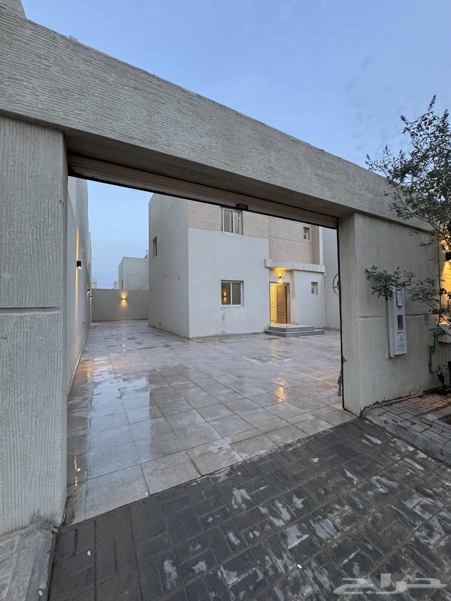 فيلا 6 غرف في الجنادرية 5