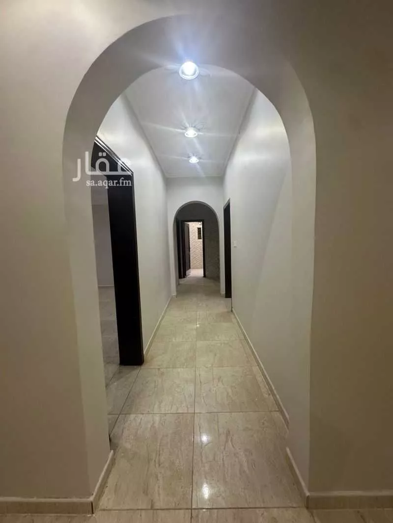 5 bedroom apartment in Al Shawqiyyah 7