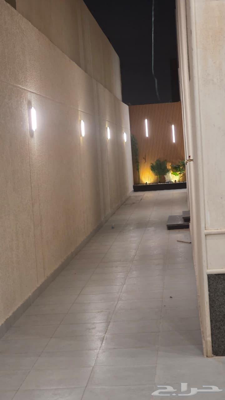 فيلا 6 غرف في النظيم 9