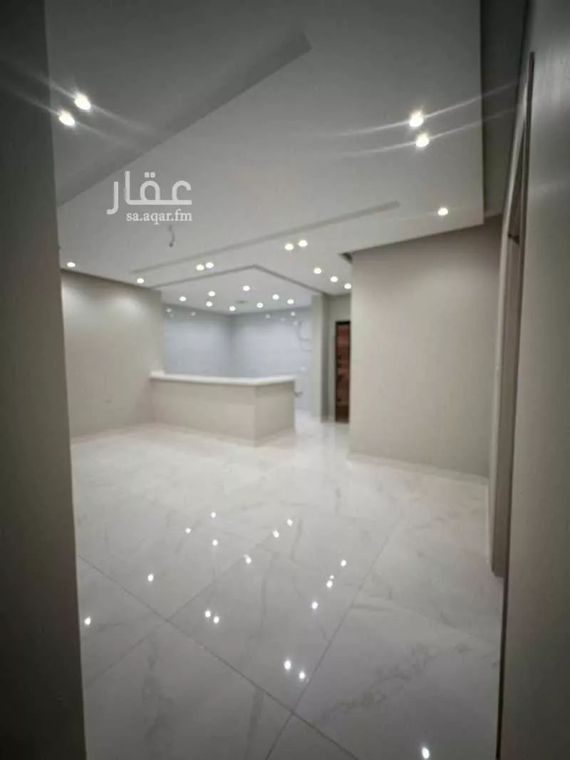 شقة 5 غرف في طيبة 4