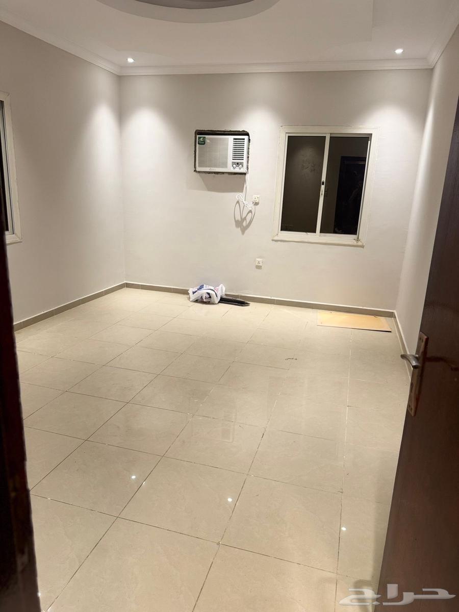 شقة 5 غرف في المنار 3