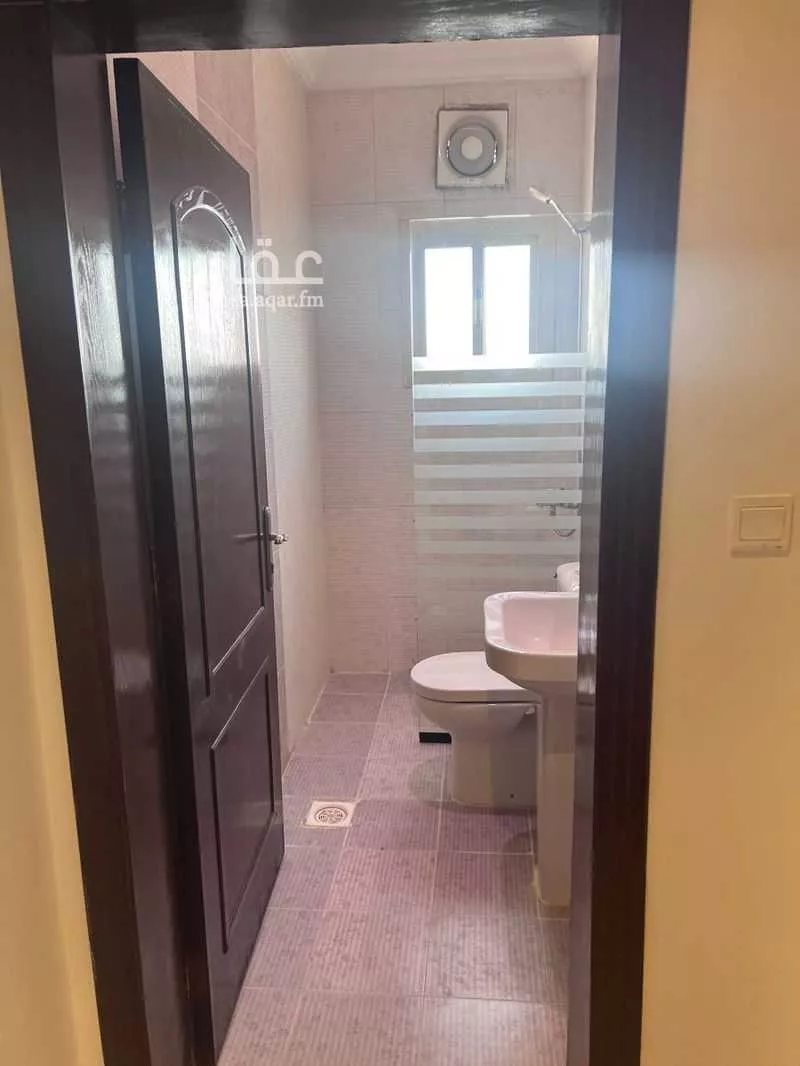 شقة 4 غرف في النزهة 2