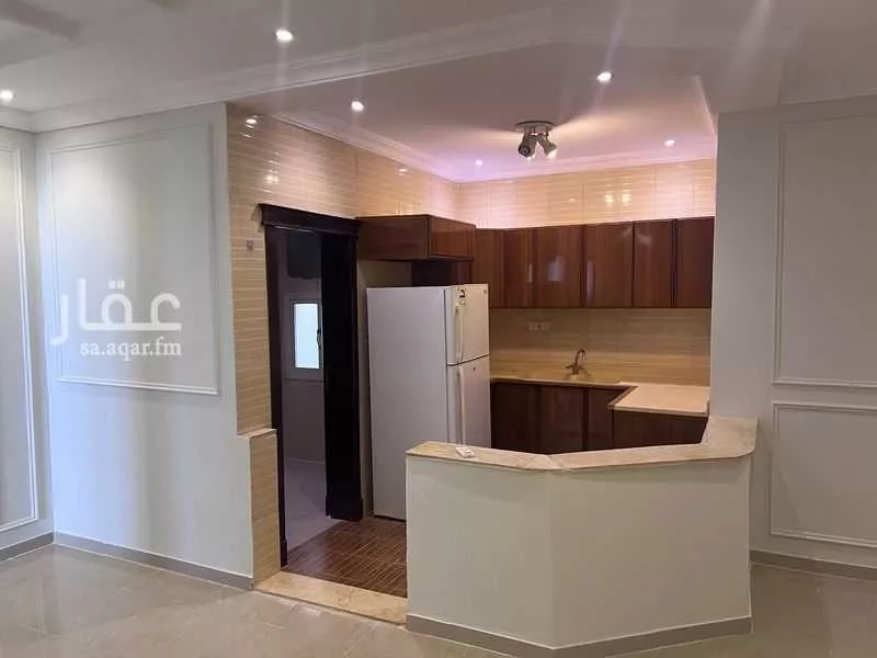 شقة 4 غرف في النزهة 3