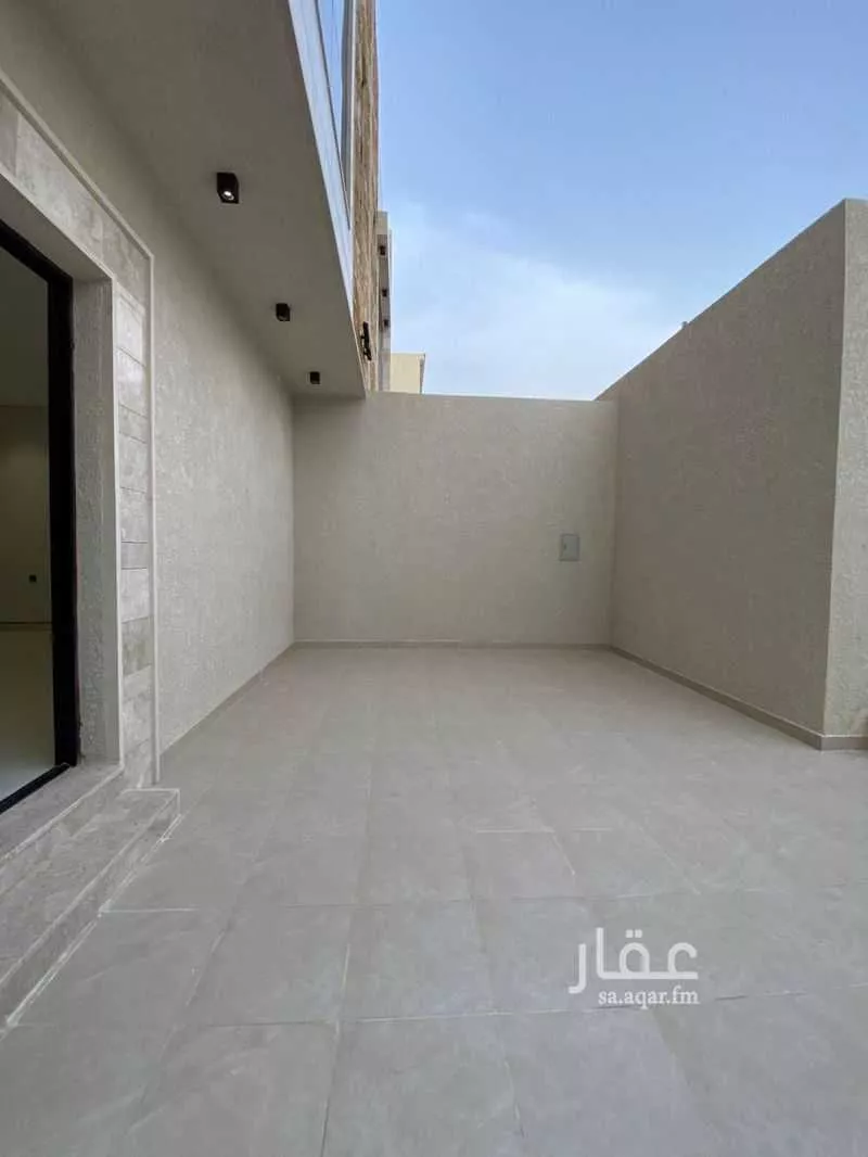 فيلا 6 غرف في الرمال 24