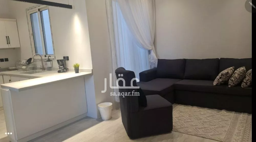 دور 3 غرف في العارض 8