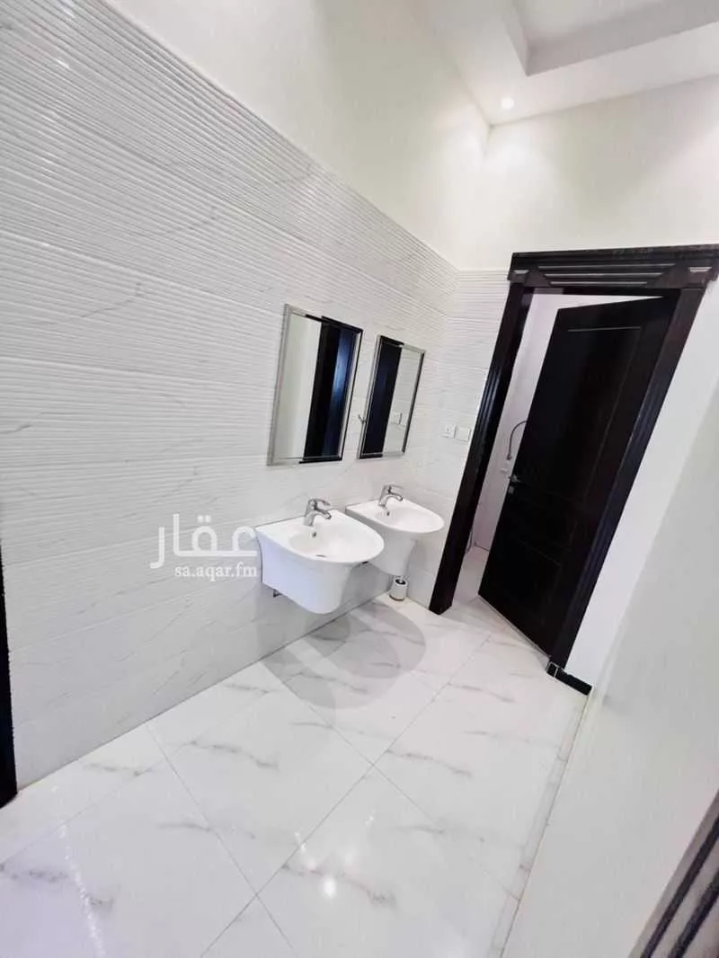 3 bedroom apartment in Al Rimal 7