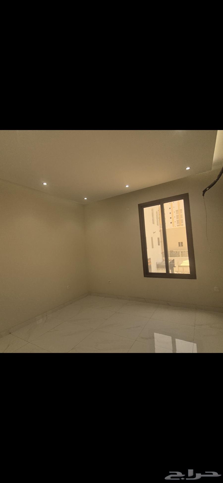 شقة 4 غرف في البحيرة 8